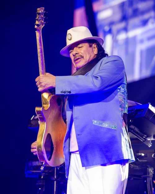 Top pop groups play in Accor Arena